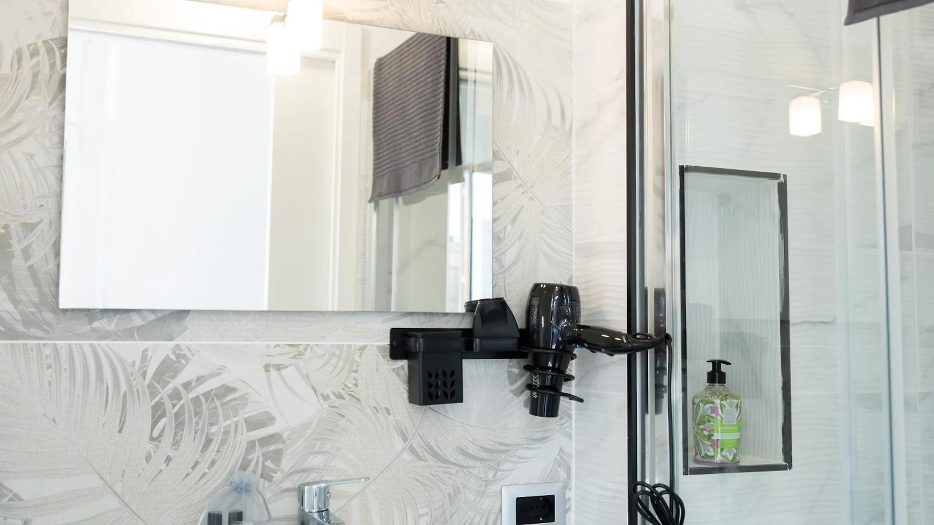 Volcano'S Suite - Agrumi - The First Eco - Chic Suites In Sicily Catania 0*,  Italia