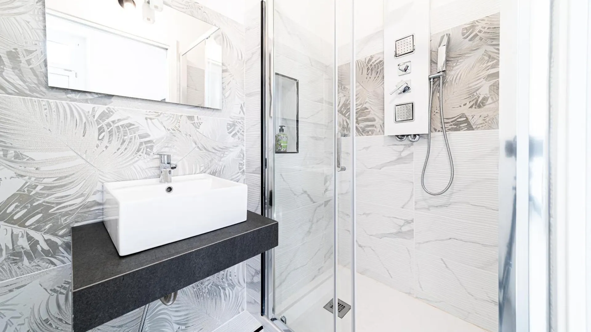 Volcano'S Suite - Agrumi - The First Eco - Chic Suites In Sicily Catania 0*,